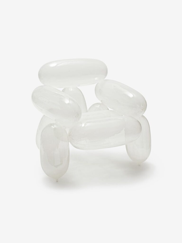 Centreto balloon chairs 3